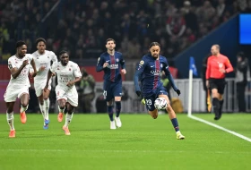 Monakov poklon je PSŽ prihvatio, srušio "fenejraša" i vratio se na vrh